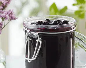 Schwarze Johannisbeermarmelade