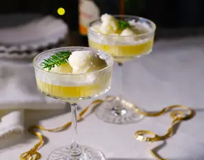 Sgrappino Cocktail mit Zitronensorbet