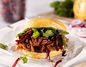 Briochebuns mit Jackfruitfüllung