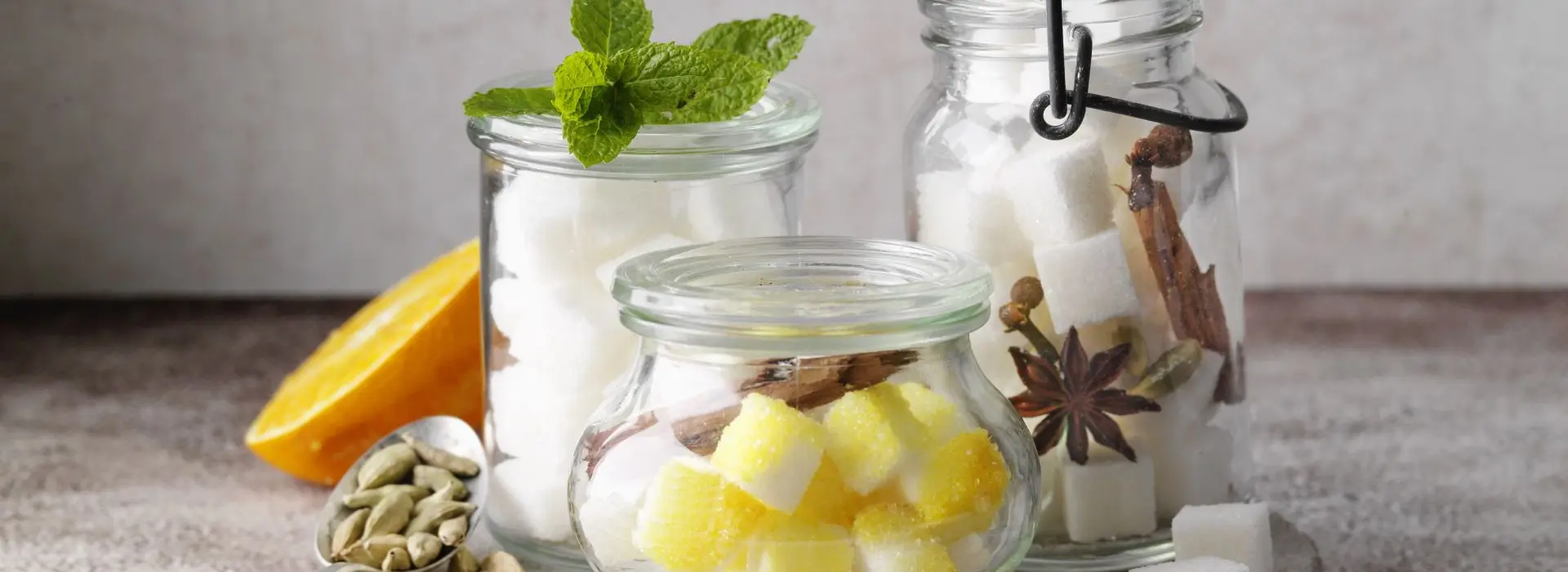 Aromatisierte Zuckerwürfel hergestellt nach dem Rezept von Sweet Family