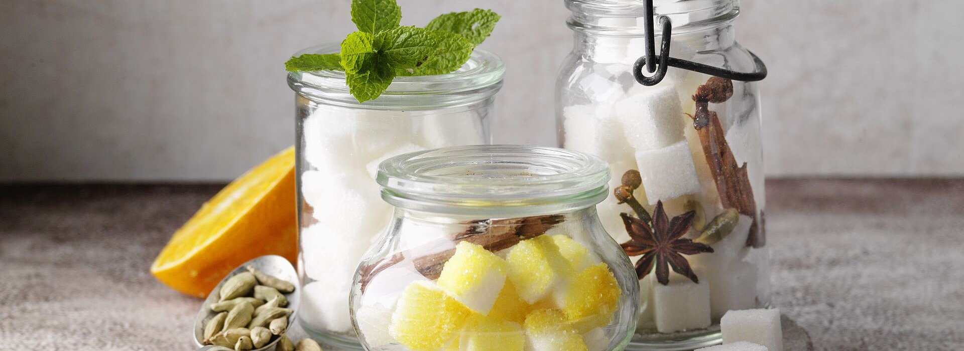 Aromatisierte Zuckerwürfel hergestellt nach dem Rezept von Sweet Family