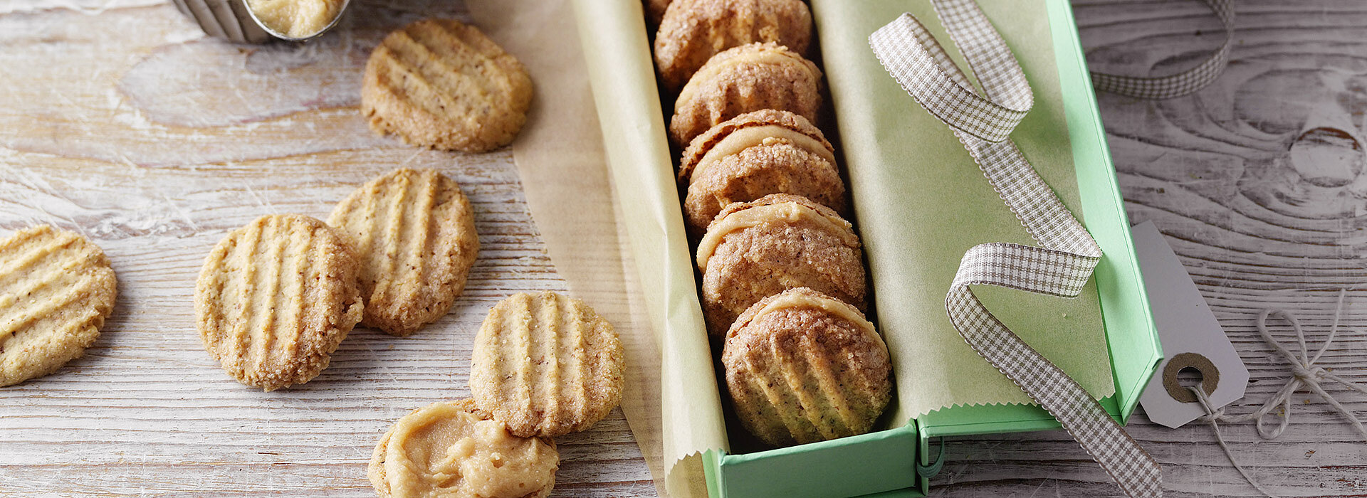 Doppelkekse nach dem Rezept von SweetFamily als Geschenk aus der Küche