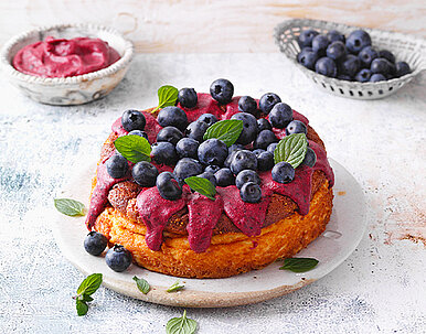 Kleiner Käsekuchen mit Blaubeer Curd