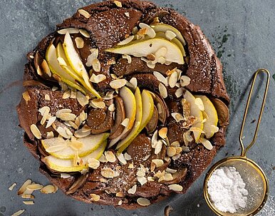 Browniekuchen mit Birnen