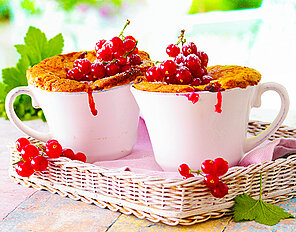 Johannisbeer-Zitronen-Tassenkuchen