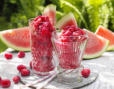 Melonen-Slush mit Himbeeren Melonen-Slush mit Himbeeren