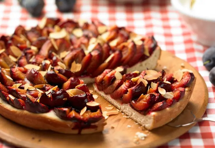 Saftiger Zwetschgenkuchen (Rezept)