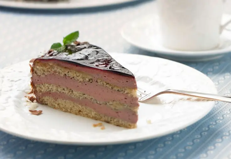 Buchweizen-Holunder-Torte (Rezept)