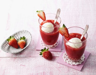 Erdbeer-Smoothie mit Vanilleeis