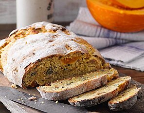 Süßes Kürbis-Walnuss-Brot