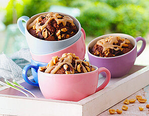 Schoko-Erdnuss-Tassenkuchen
