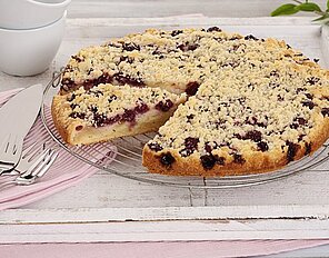 Kirsch-Streusel-Pie mit Marzipan