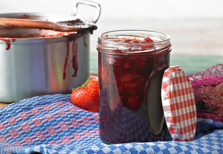 Rote Bete-Erdbeer-Konfitüre (Rezept)