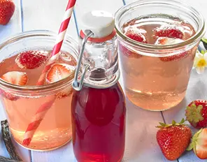 Erdbeersirup mit Vanille