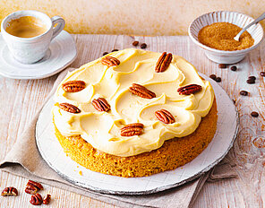 Kleiner Espresso-Cake mit Pekannüssen