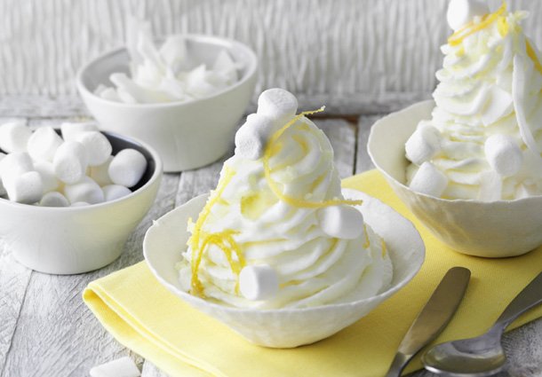 Frozen Joghurt mit Zitrone (Rezept)