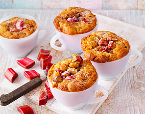 Rhabarber-Marzipan-Tassenkuchen