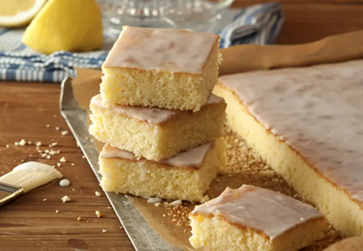 Zitronen-Blechkuchen (Rezept)