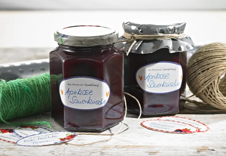 Aprikosen-Sauerkirsch-Konfitüre (Rezept)