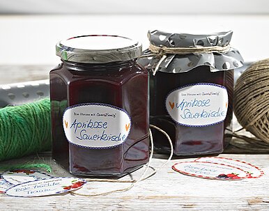 Aprikosen-Sauerkirsch-Konfitüre