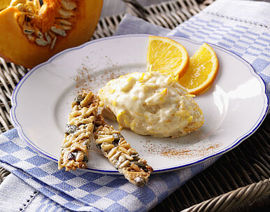 Kürbis-Zimt-Mousse mit Florentinern