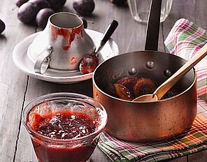 Zwetschgen-Konfitüre mit Balsamico