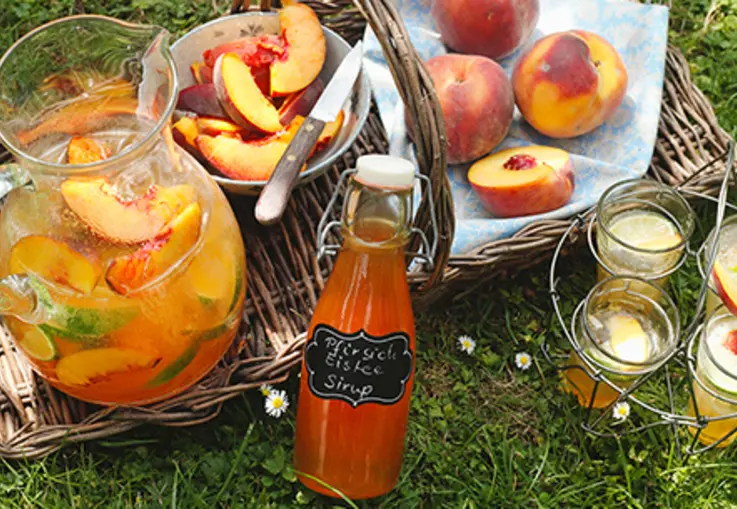 Pfirsich-Eisteesirup mit Limette (Rezept)