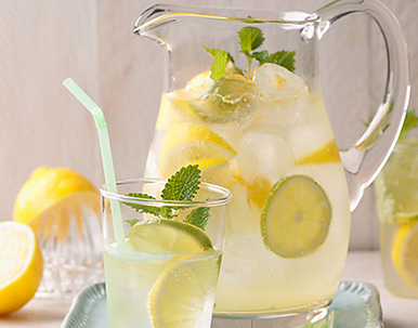 Frische Zitronen-Limetten-Limonade
