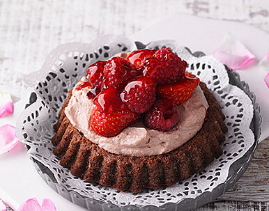 Tartelettes mit Schokocreme und Beeren