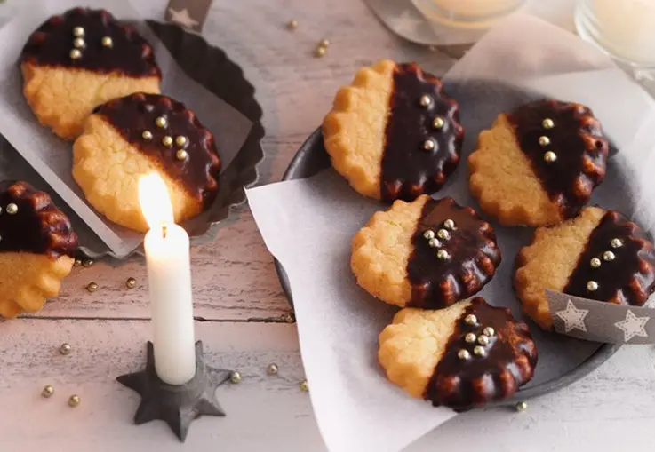 Shortbread mit Kokos-Kakaoglasur (Rezept)