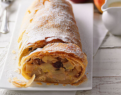 Apfelstrudel mit Zimt