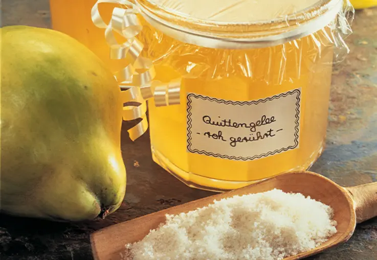 Quittengelee roh gerührt (mit Rum) (Rezept)