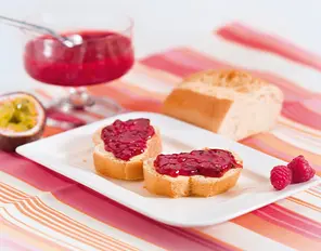 Himbeer-Maracuja-Konfitüre mit Balsamicoessig