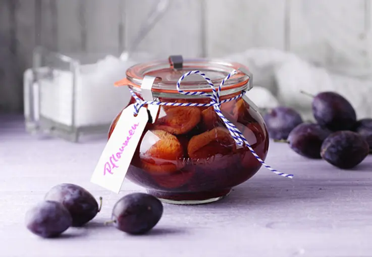 Eingemachte Pflaumen (Grundrezept) (Rezept)
