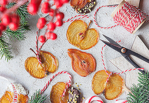 Glasierte Birnen- und Apfelchips