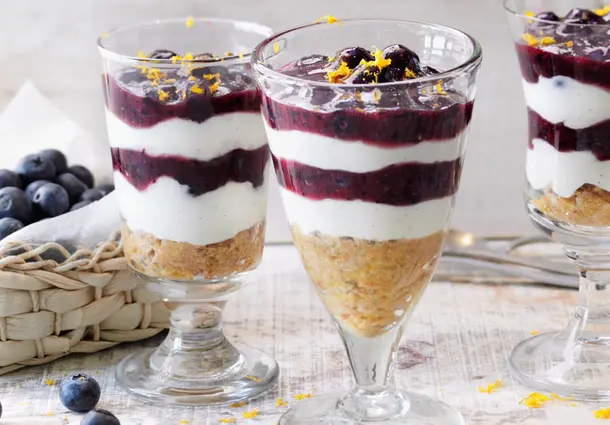 Heidelbeer-Schicht-Dessert (Rezept)