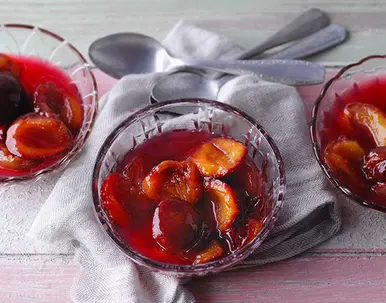 Pflaumenkompott mit Orange und Kardamom