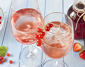 Erdbeer-Johannisbeer-Sirup
