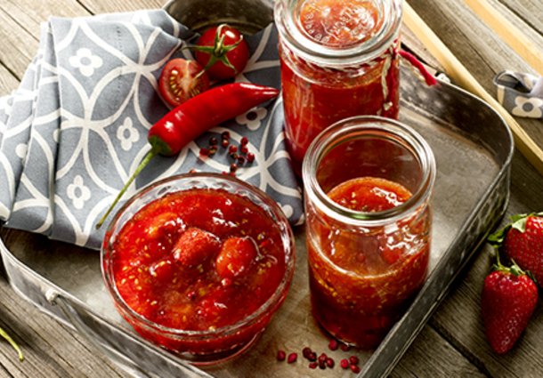 Scharfes Erdbeer-Tomaten-Chutney (Rezept)