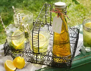 Grüntee-Zitronenmelisse-Sirup