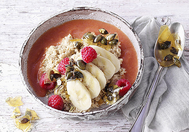 Smoothie-Bowl mit Fruchtmix (Rezept)