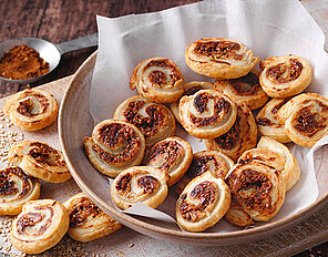 Blätterteigschnecken mit Sesamkrokant
