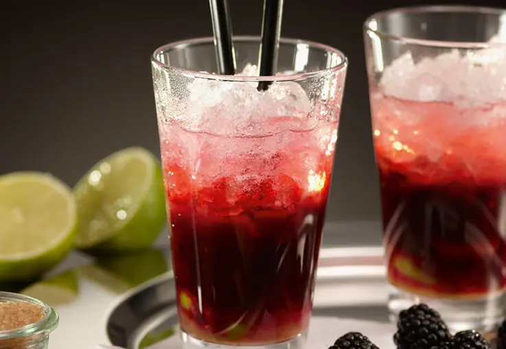 Brombeer-Caipiroschka (Rezept)