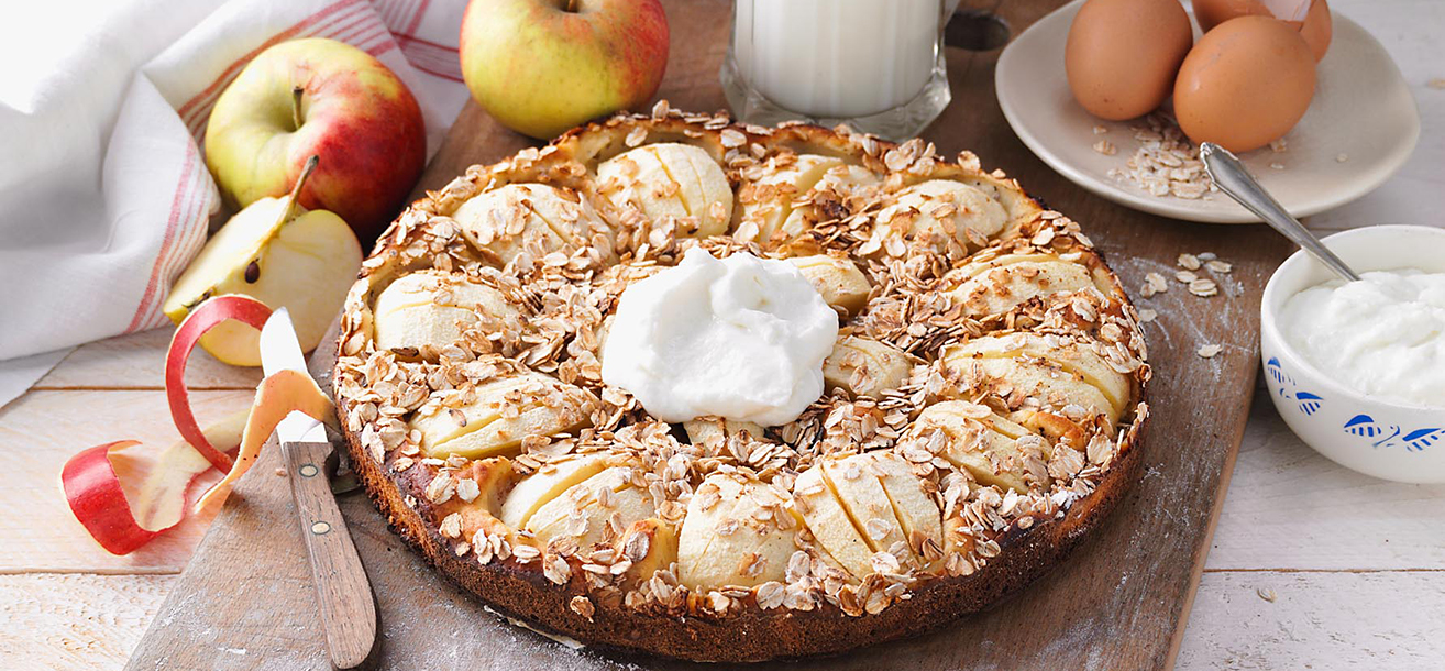 Leichter Buttermilch-Apfelkuchen mit Quarkcreme - SweetFamily von ...